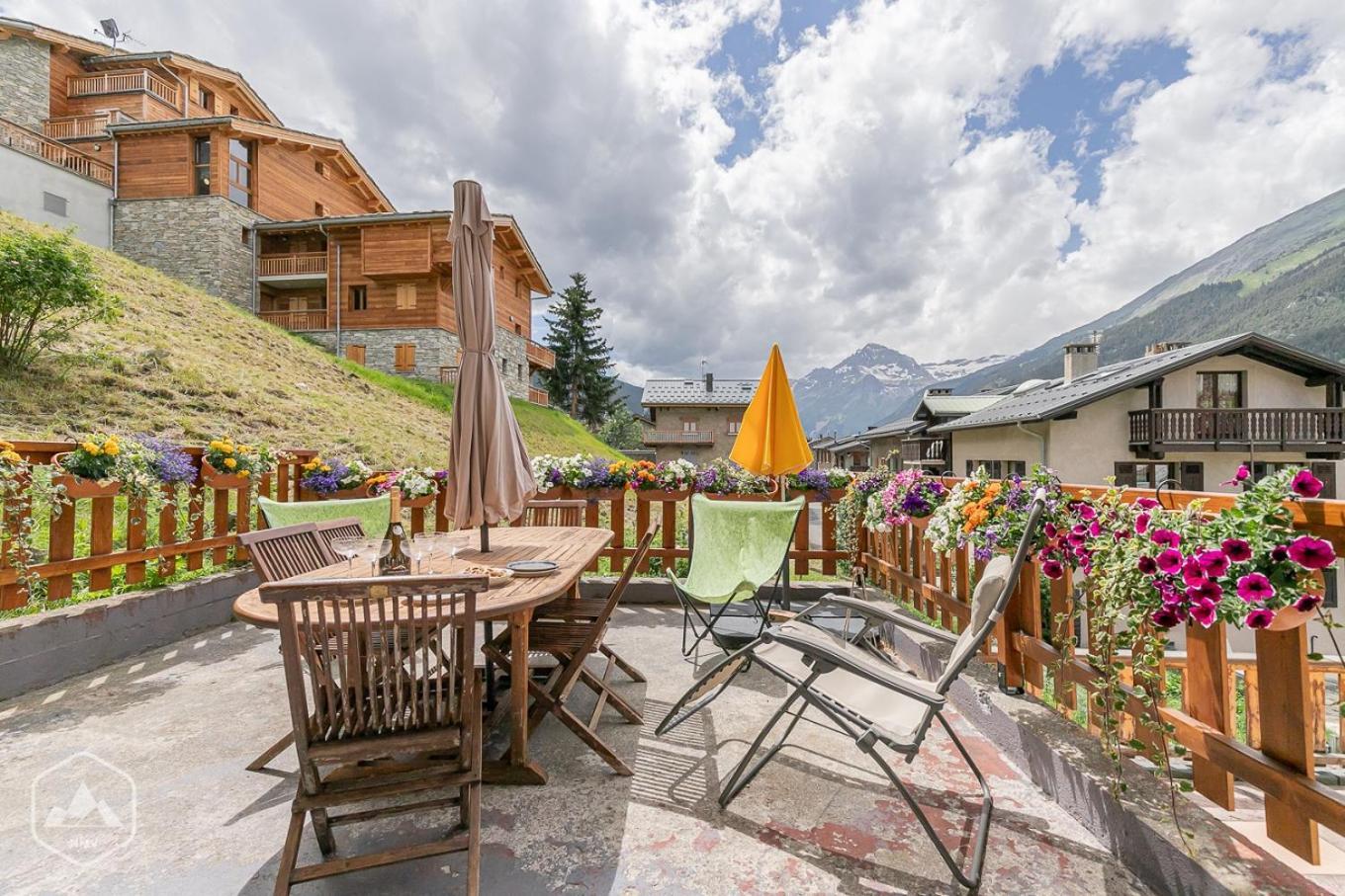 Locations Berne Milesi Apartment Lanslevillard Exterior foto